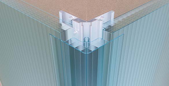 soluzione d’angolo per la continuità estetica delle facciate realizzata con profilo in policarbonato e profilo di supporto in alluminio cod.2A001|4A002