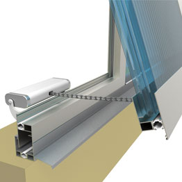 profilo inferiore con gocciolatoio 4590 e motore a singolo punto di spinta