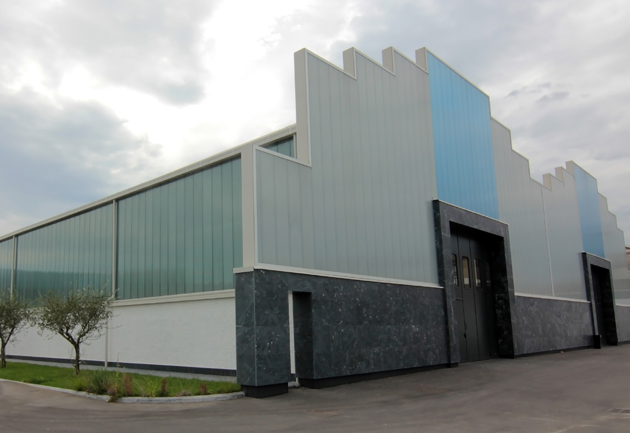 Cattedrale di luce: I'architettura barocca applicata alla riqualificazione industriale
