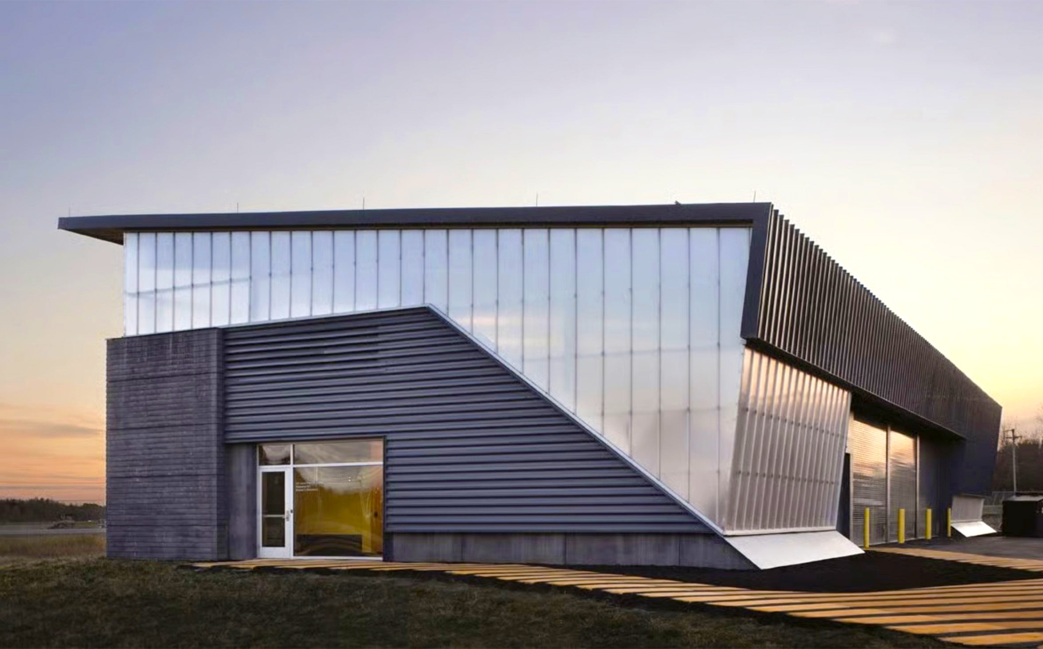 L'architettura
vestita di luce
