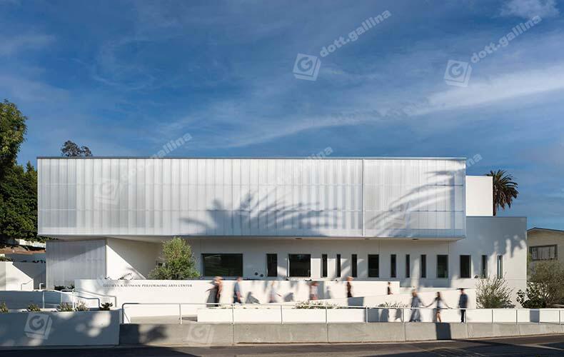 Glorya Kaufman Art Centre
_1